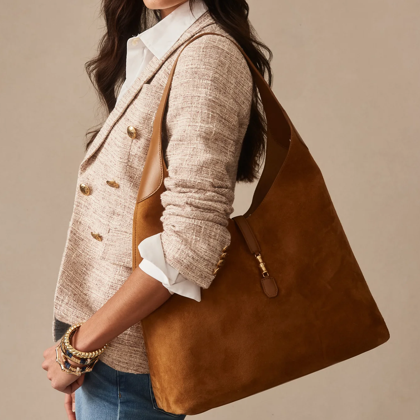Warm Vintage Camel Spacious Slouchy Hobo Tote With Curved Shoulder Strap And Sculpted Golden Metallic Tab Accent
